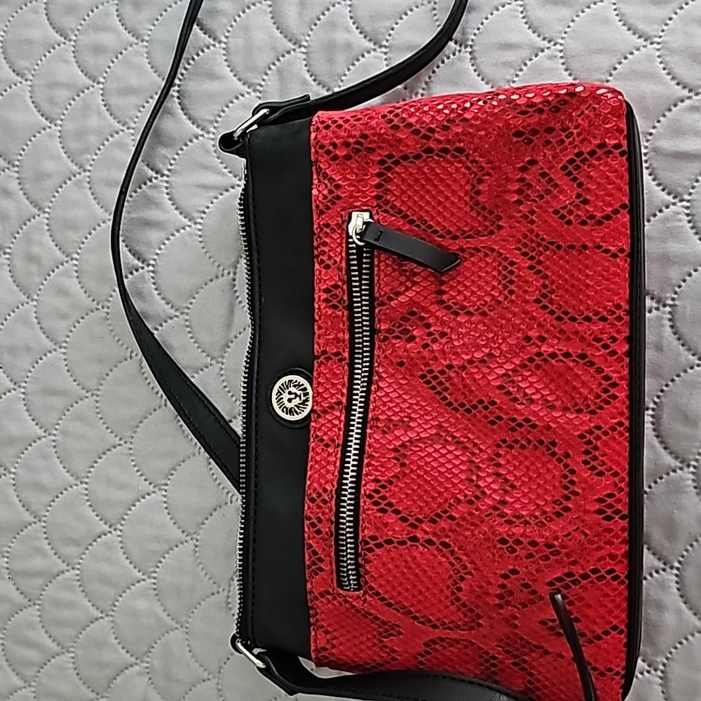 346 Ladies Anne Cline Handbag